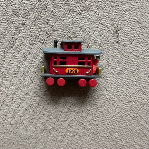 Hallmark Keepsake Miniature Ornament 1998 Caboose Noel R.R. - Picture 5 of 10